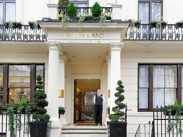 ⁠Park Grand London Hyde Park Hotel