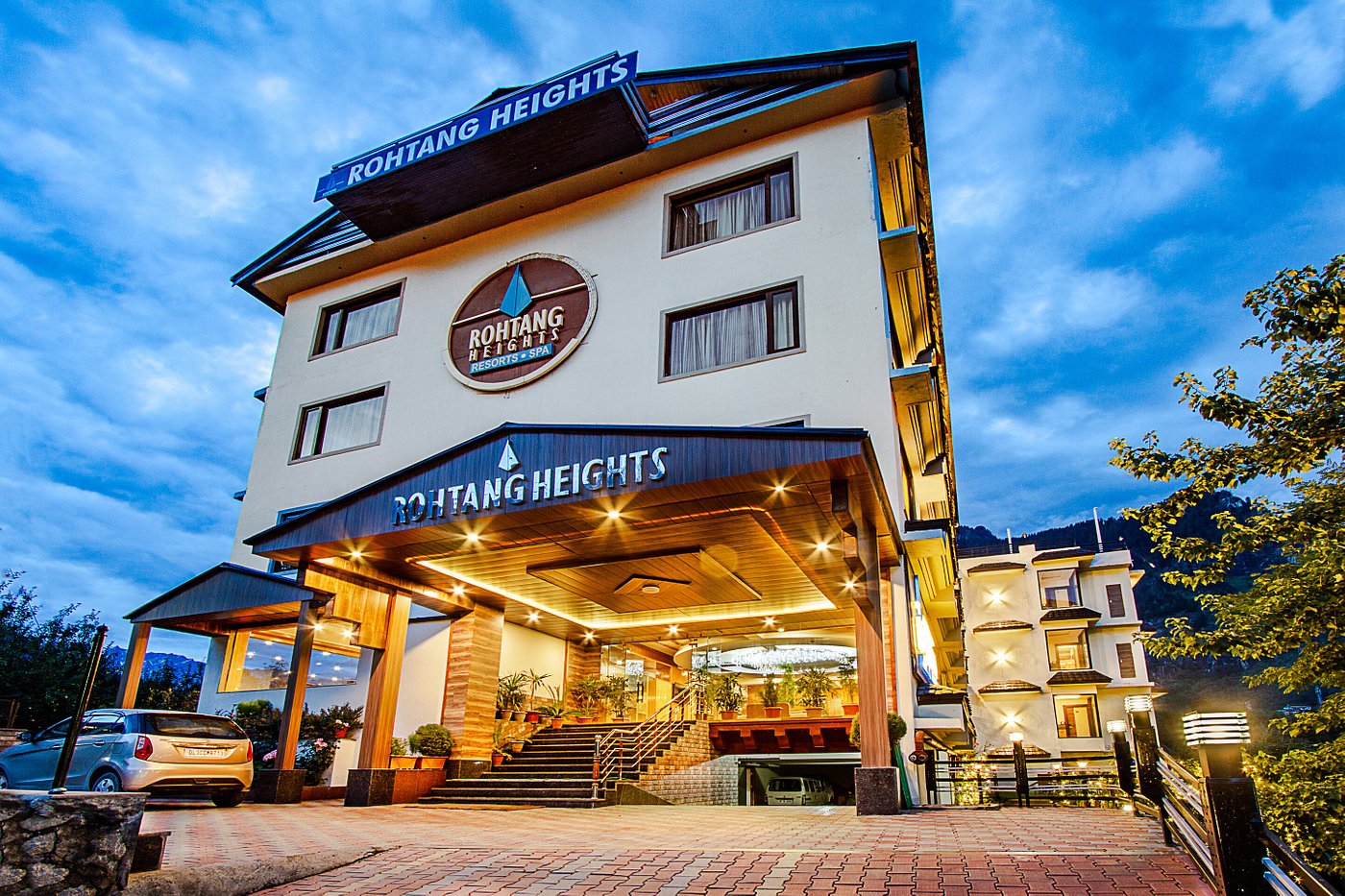 Tribhav Rohtang Heights